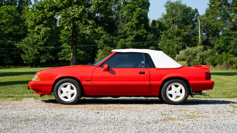 1992 Ford Mustang 3rd Gen - Image 2 of 31