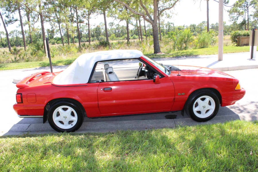 1992 Ford Mustang 3rd Gen - Image 28 of 31