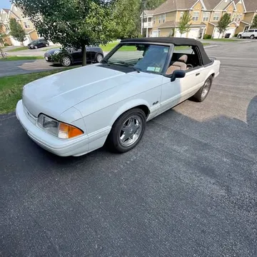 1992 Ford Mustang