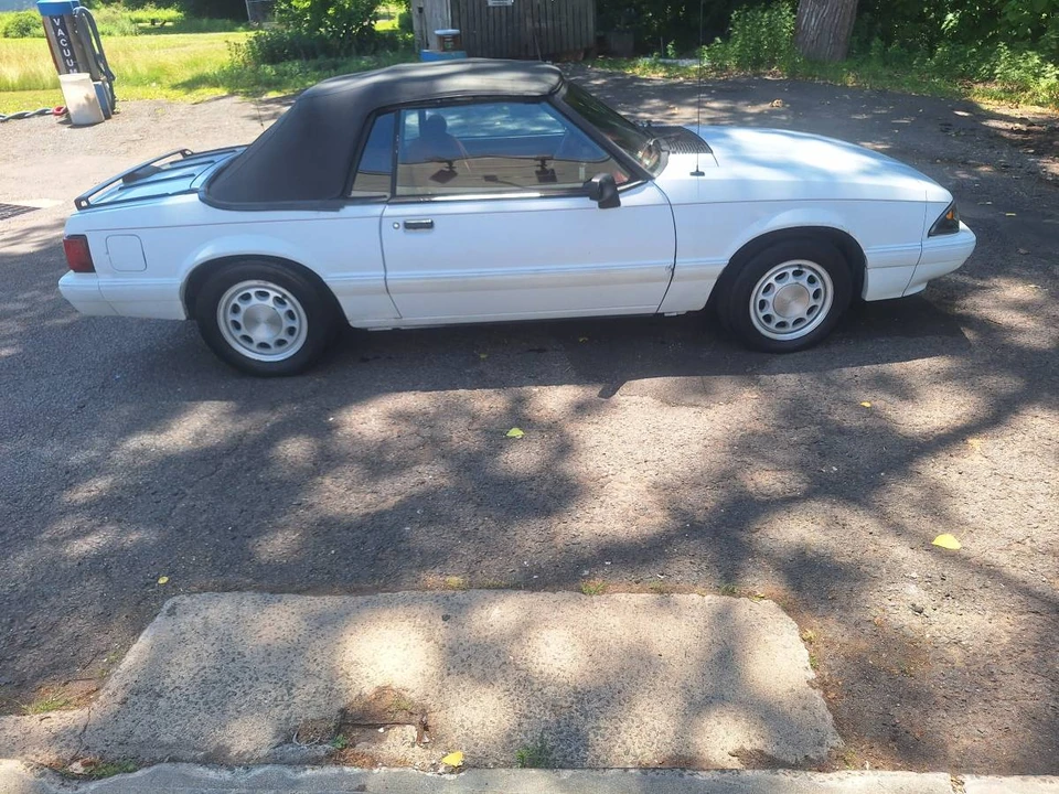 1992 Ford Mustang 3rd Gen - Image 2 of 10