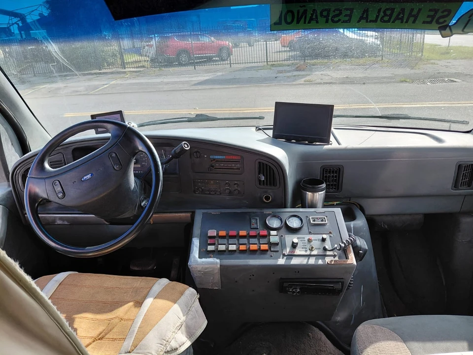 1992 Ford Econoline Van - Image 2 of 17