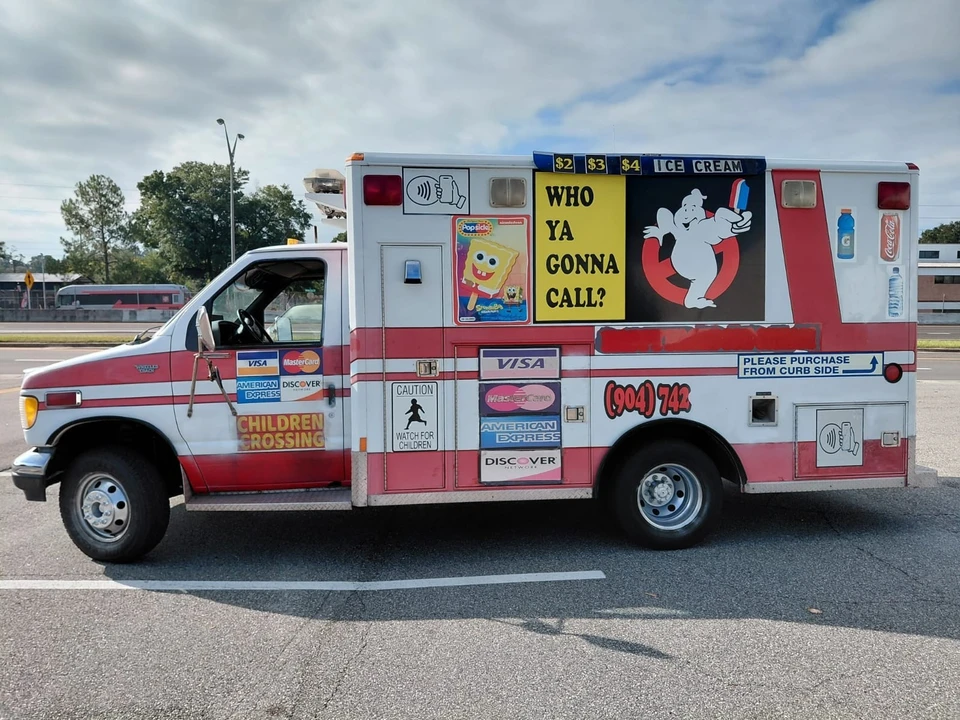 1992 Ford Econoline Van - Image 15 of 17