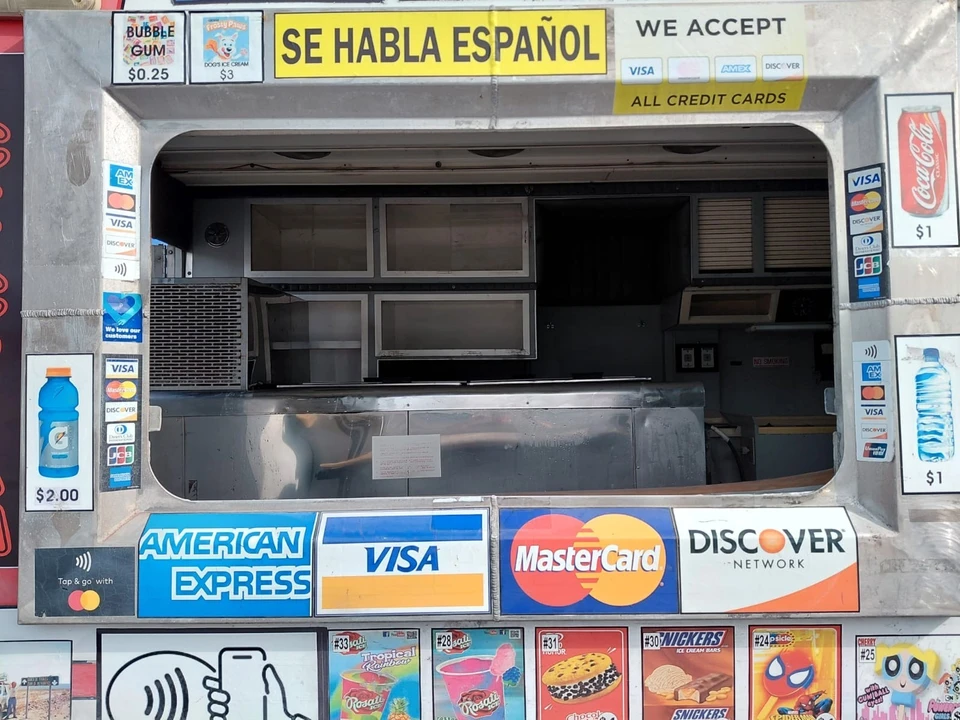 1992 Ford Econoline Van - Image 6 of 17
