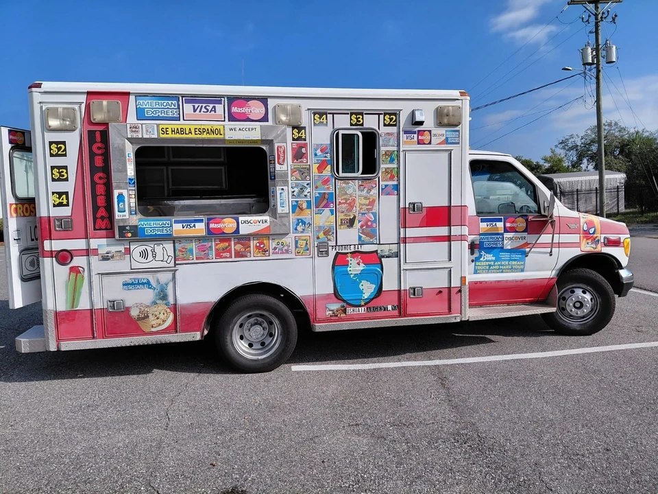 1992 Ford Econoline Van - Image 4 of 17