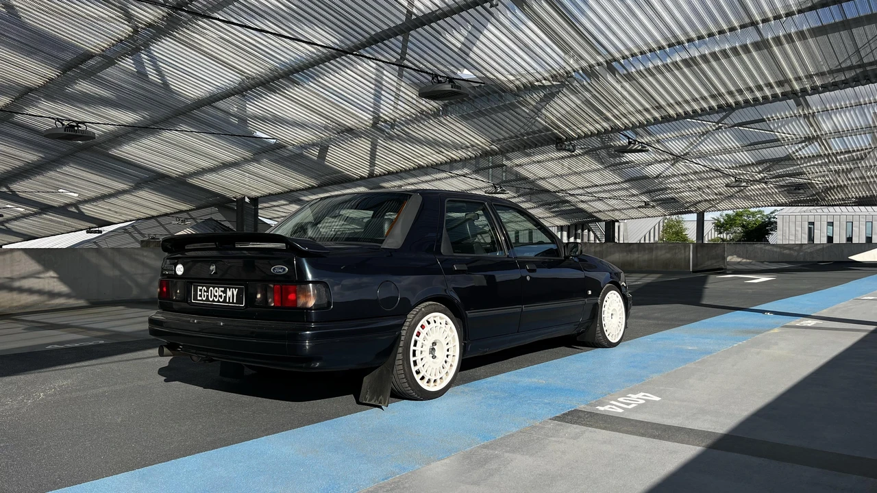 1992 Ford Sierra RS Cosworth - Image 7 of 31