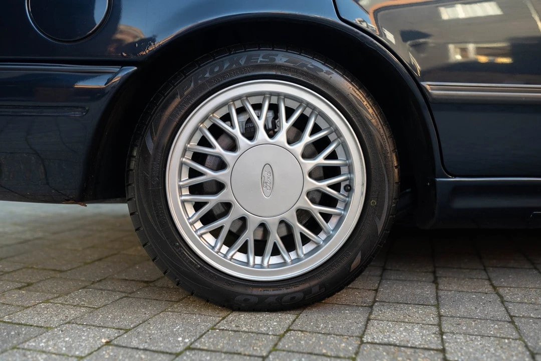 1992 Ford Sierra RS Cosworth - Image 29 of 30
