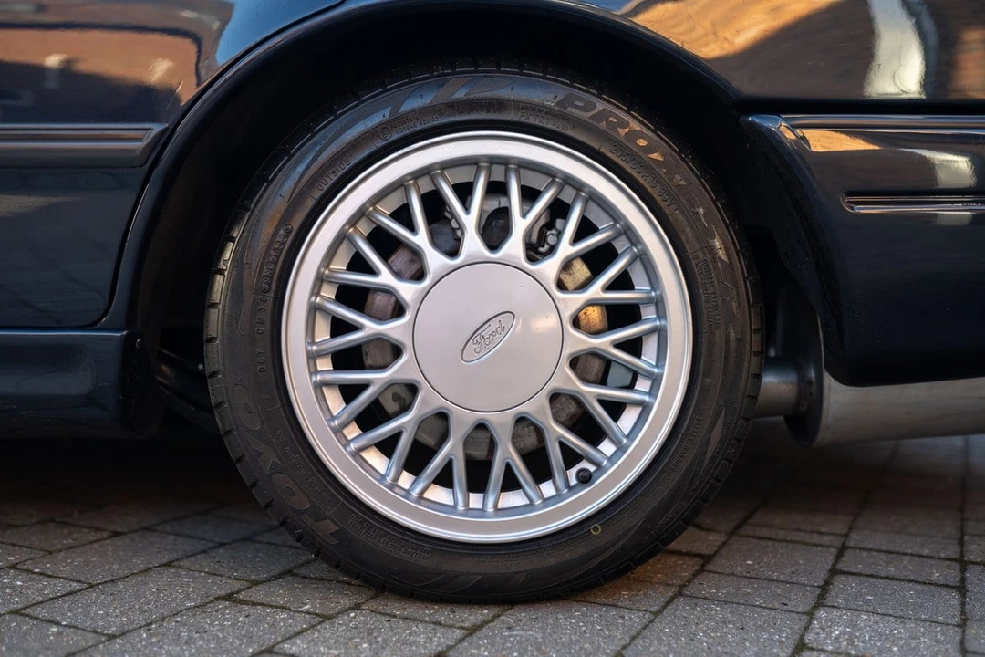 1992 Ford Sierra RS Cosworth - Image 26 of 30