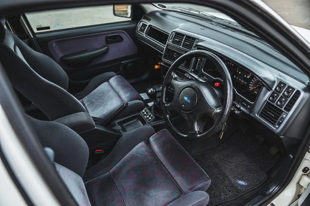 1992 Ford Sierra RS Cosworth - Image 12 of 30