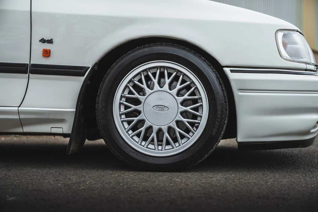 1992 Ford Sierra RS Cosworth - Image 9 of 30