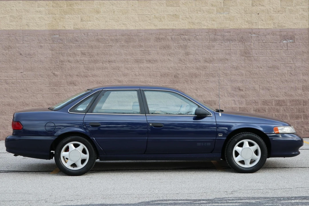 1992 Ford Taurus SHO 2nd Gen - Image 3 of 21