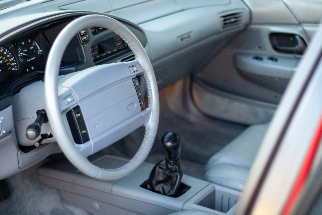 1992 Ford Taurus SHO 2nd Gen - Image 5 of 10