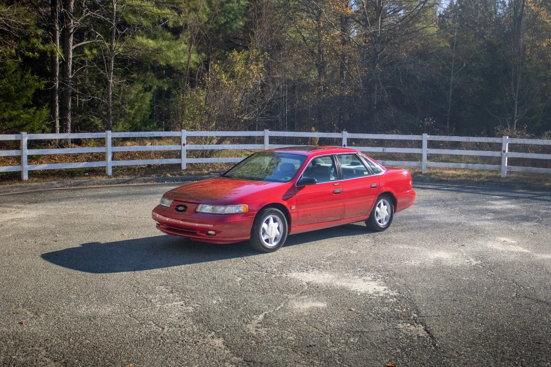 1992 Ford Taurus SHO 2nd Gen - Image 2 of 10