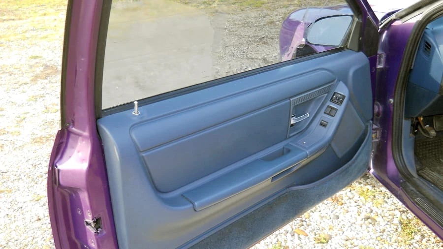 1992 Ford Thunderbird 10th Gen - Image 4 of 8