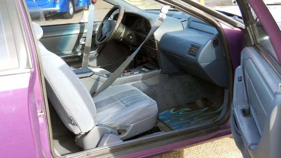 1992 Ford Thunderbird 10th Gen - Image 5 of 8
