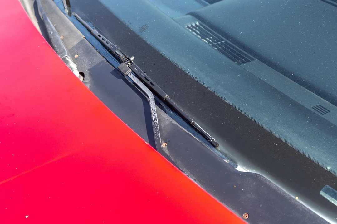 1992 Ford Thunderbird 10th Gen - Image 22 of 31
