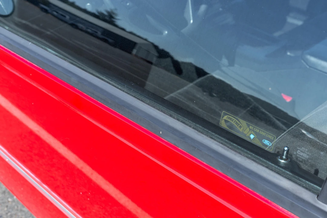 1992 Ford Thunderbird 10th Gen - Image 30 of 31
