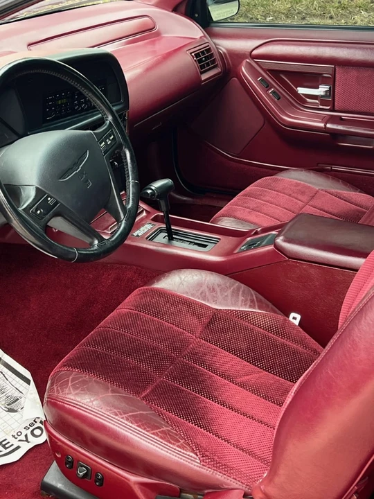 1992 Ford Thunderbird 10th Gen - Image 6 of 7