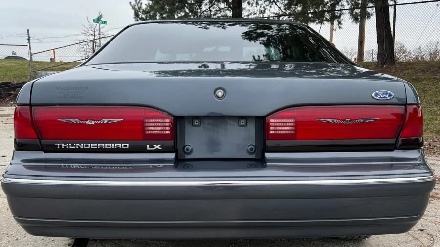 1992 Ford Thunderbird 10th Gen - Image 3 of 7