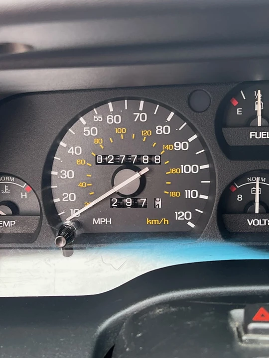 1992 Ford Thunderbird 10th Gen - Image 7 of 7
