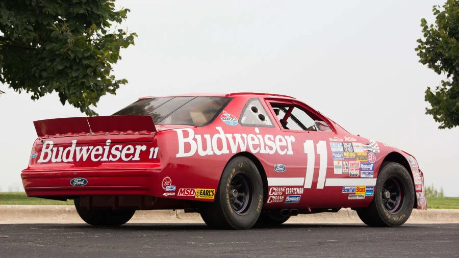 1992 Ford Thunderbird 10th Gen - Image 11 of 12