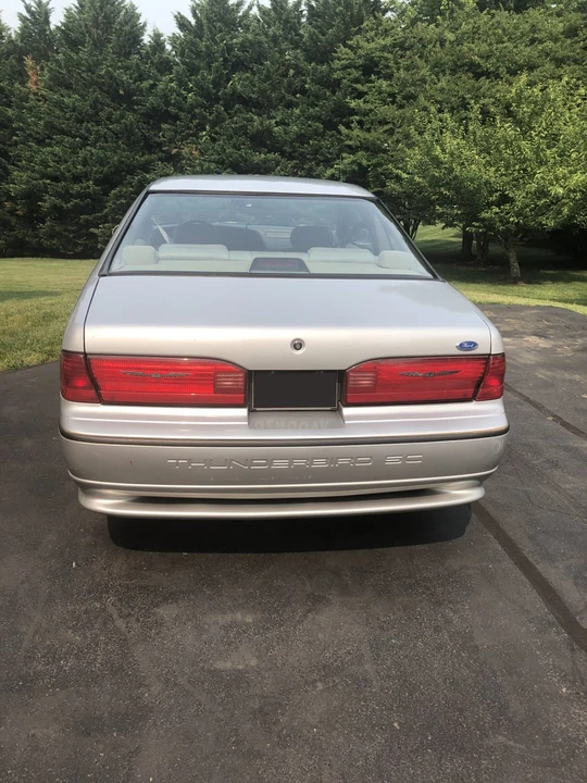 1992 Ford Thunderbird 10th Gen - Image 4 of 17