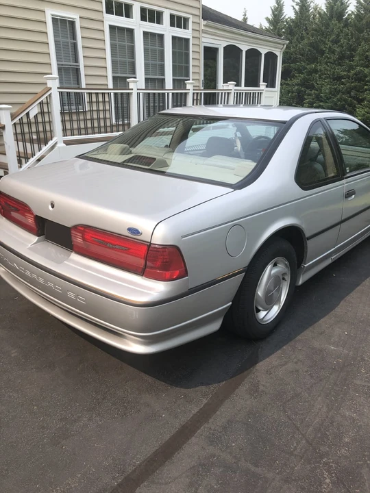 1992 Ford Thunderbird 10th Gen - Image 2 of 17