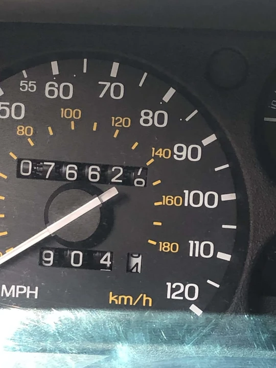 1992 Ford Thunderbird 10th Gen - Image 14 of 17