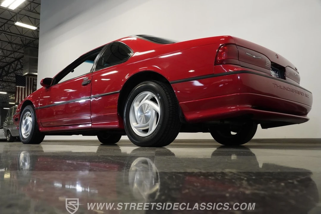 1992 Ford Thunderbird 10th Gen - Image 11 of 12