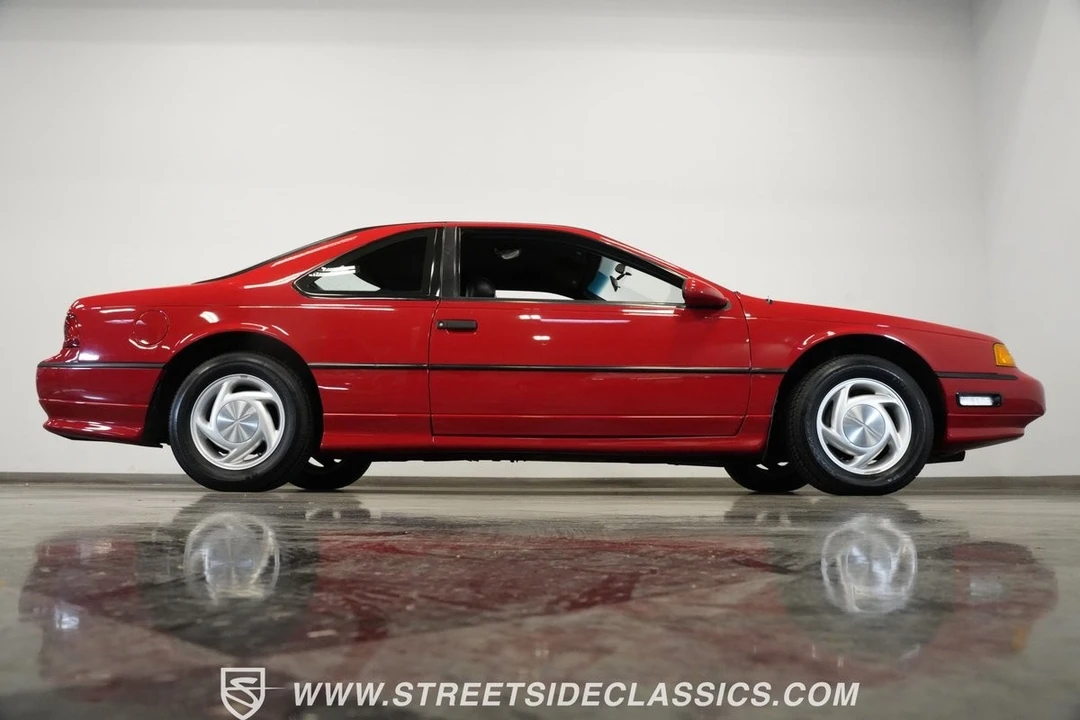 1992 Ford Thunderbird 9th Gen - Image 17 of 21