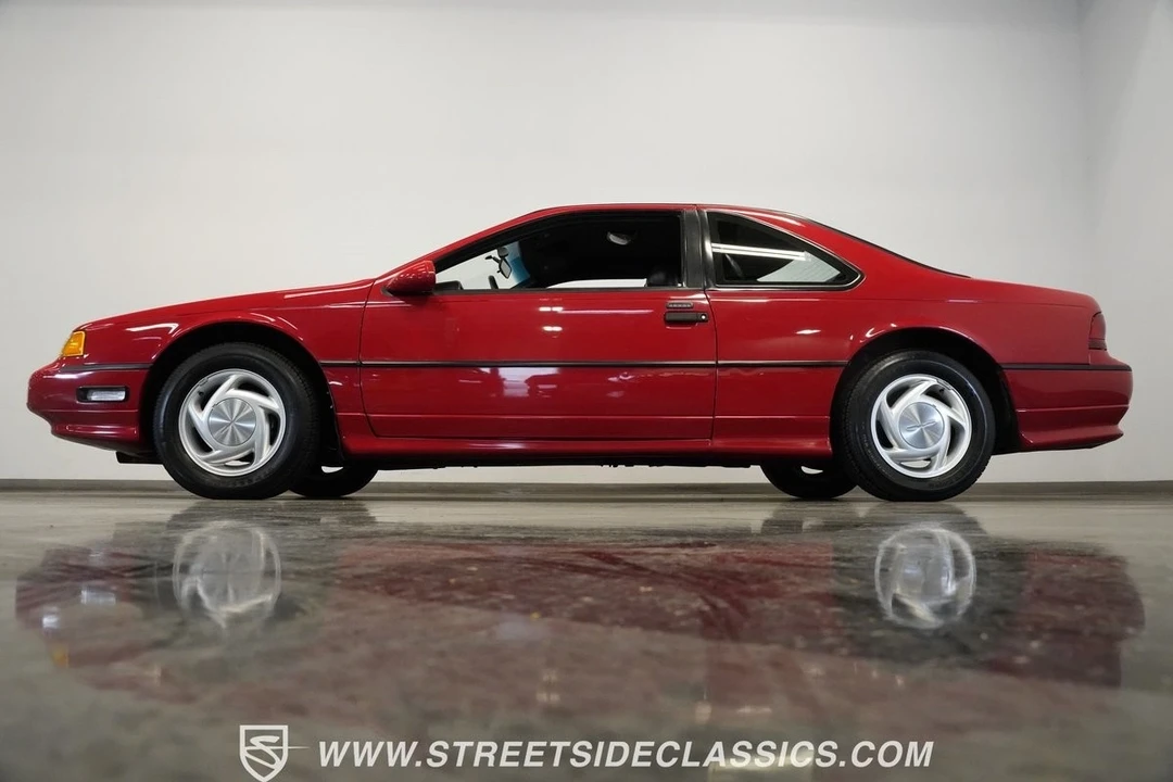 1992 Ford Thunderbird 9th Gen - Image 9 of 12