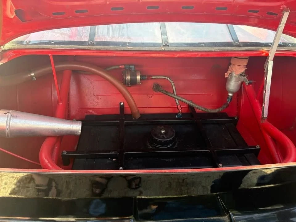 1992 Ford Thunderbird 10th Gen - Image 10 of 12