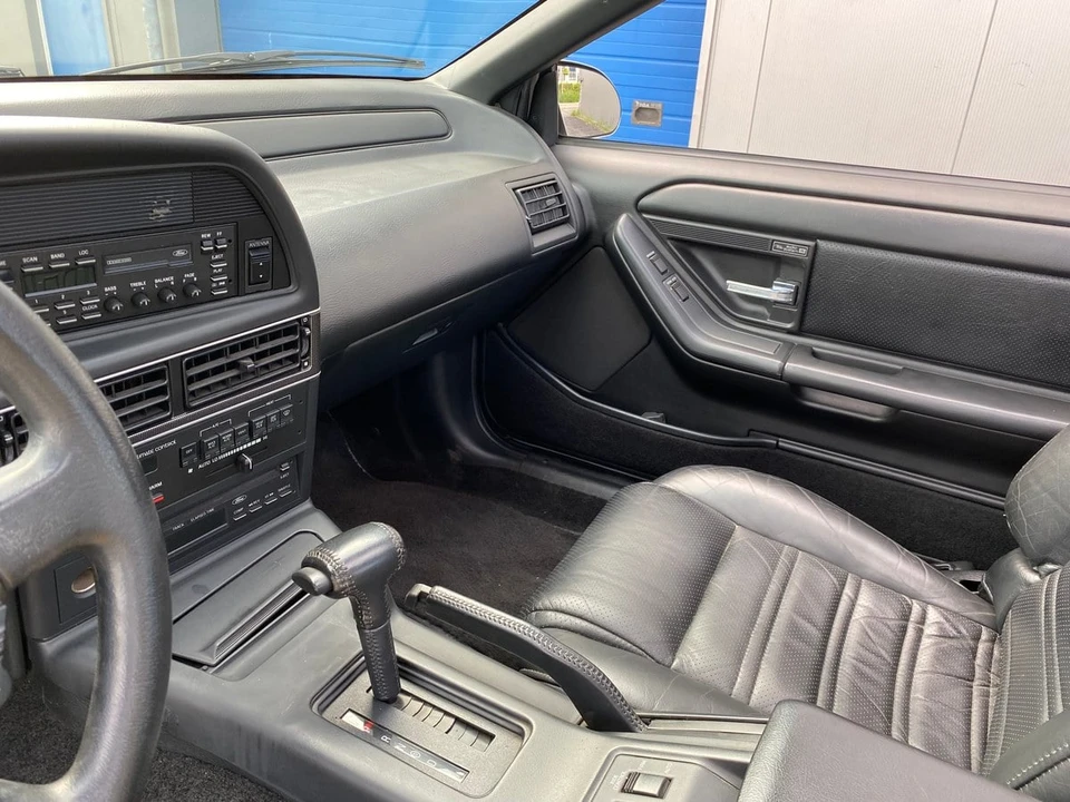 1992 Ford Thunderbird 10th Gen - Image 15 of 30