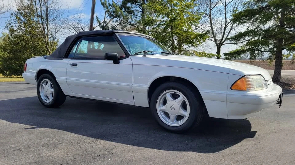 1992 Ford Mustang 3rd Gen - Image 2 of 10