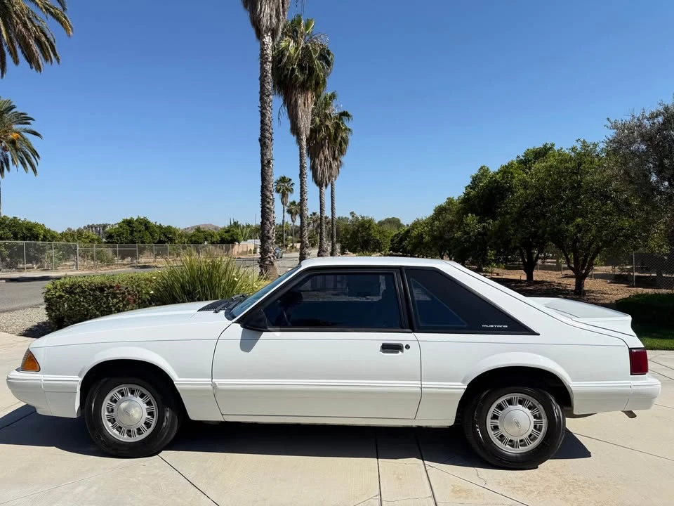 1992 Ford Mustang 3rd Gen - Image 2 of 20