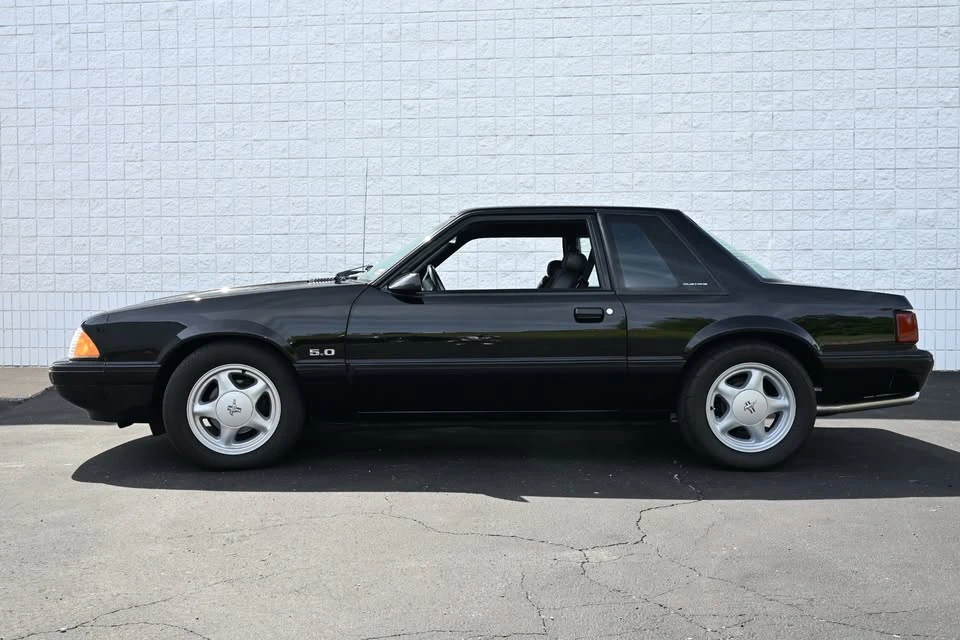 1992 Ford Mustang 3rd Gen - Image 14 of 17