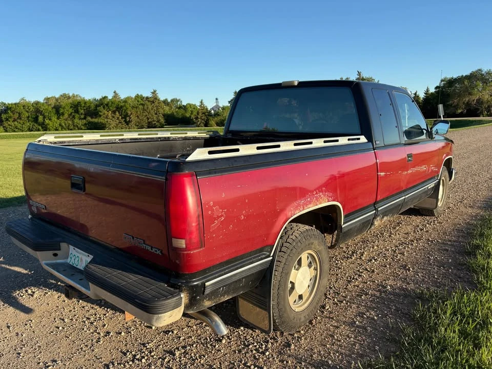 1992 GMC C/K - Image 2 of 9