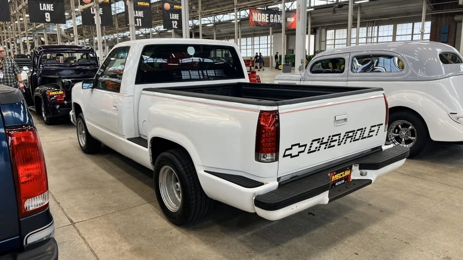 1992 GMC Sierra 1st Gen - Image 4 of 8