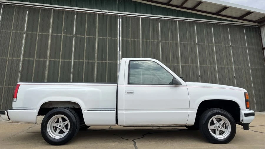 1992 GMC Sierra 1st Gen - Image 7 of 18