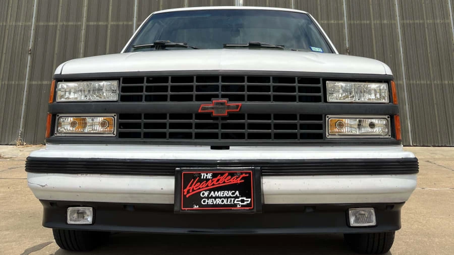 1992 GMC Sierra 1st Gen - Image 4 of 18