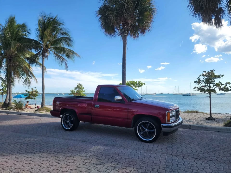 1992 GMC C/K - Image 3 of 10