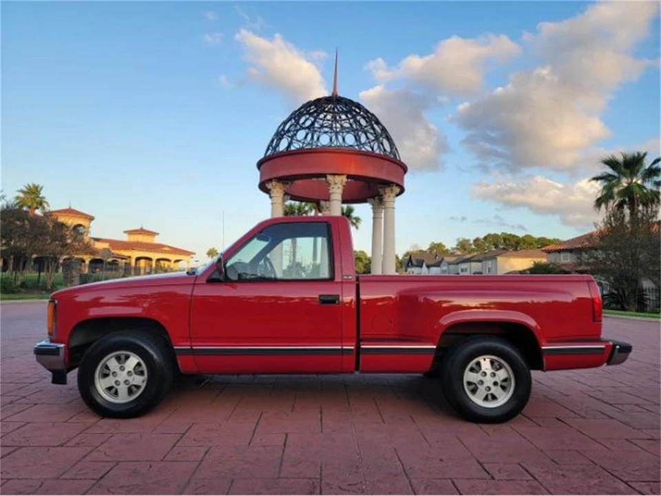 1992 GMC C/K - Image 16 of 30