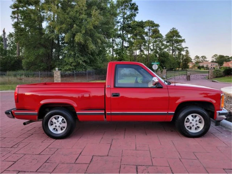 1992 GMC C/K - Image 17 of 30