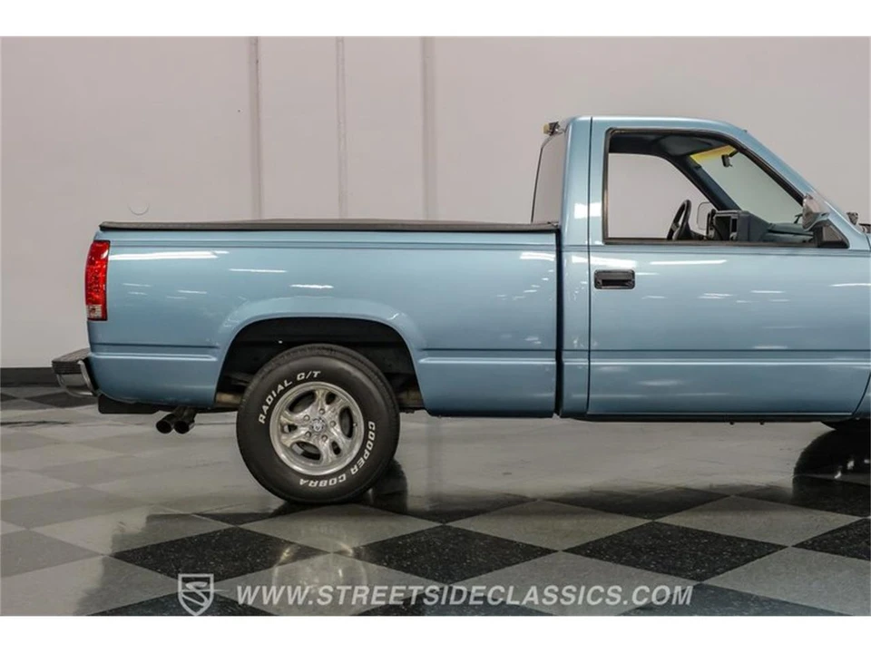 1992 GMC C/K - Image 29 of 31