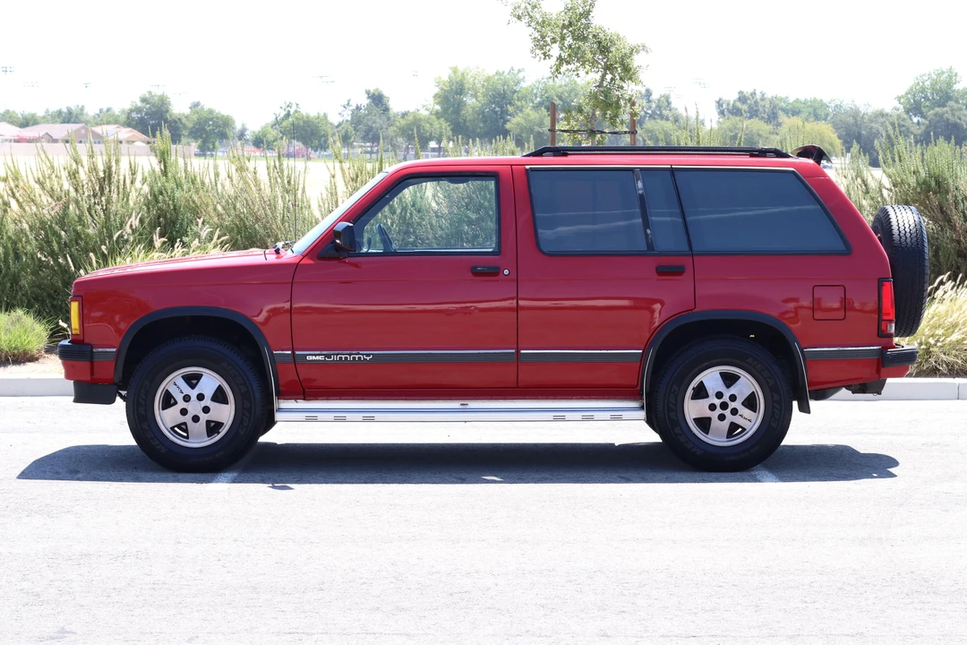 1992 GMC S-15 Jimmy 2nd Gen - Image 11 of 31