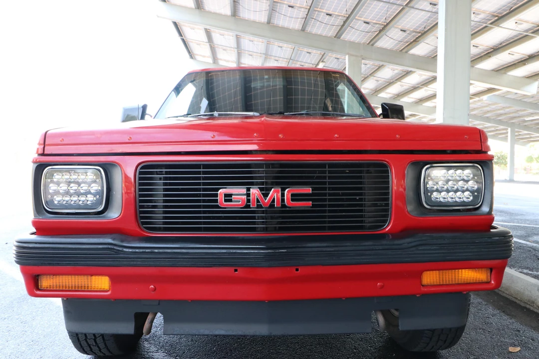 1992 GMC S-15 Jimmy 2nd Gen - Image 7 of 31