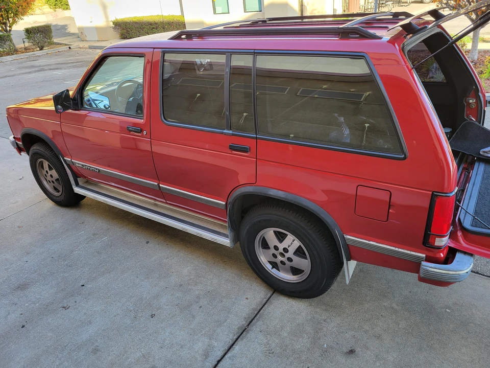 1992 GMC S-15 Jimmy 2nd Gen - Image 13 of 31