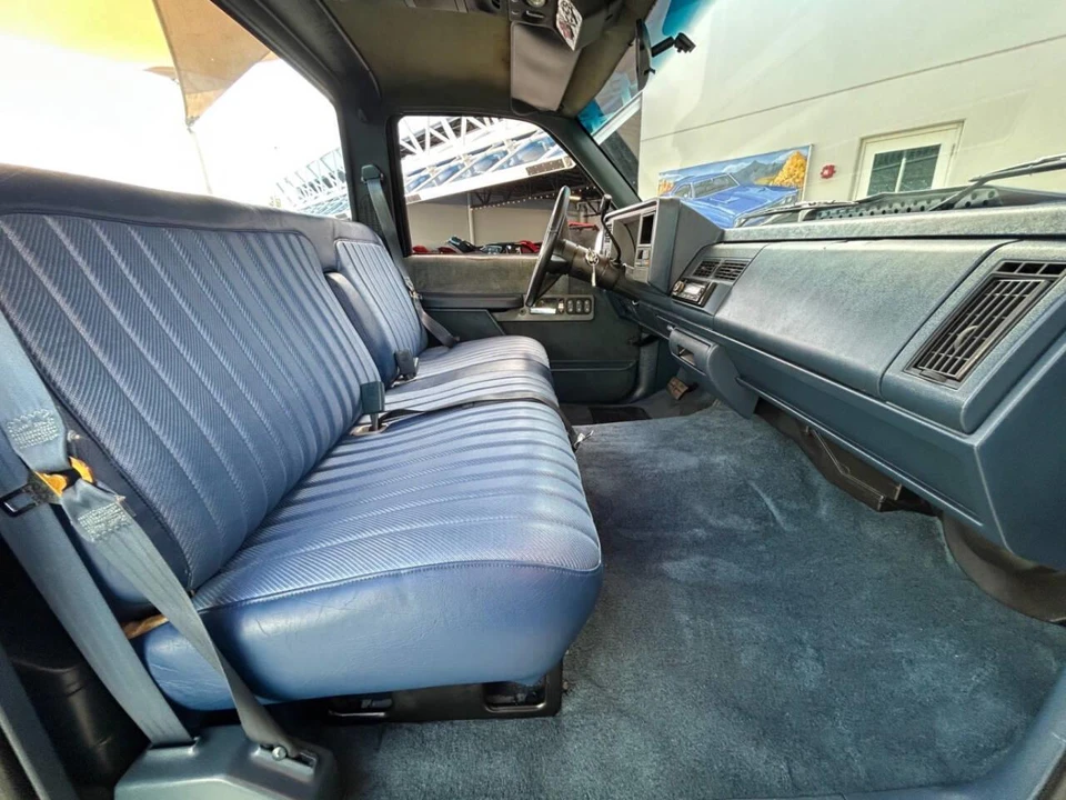 1992 GMC Sierra 1st Gen - Image 17 of 31