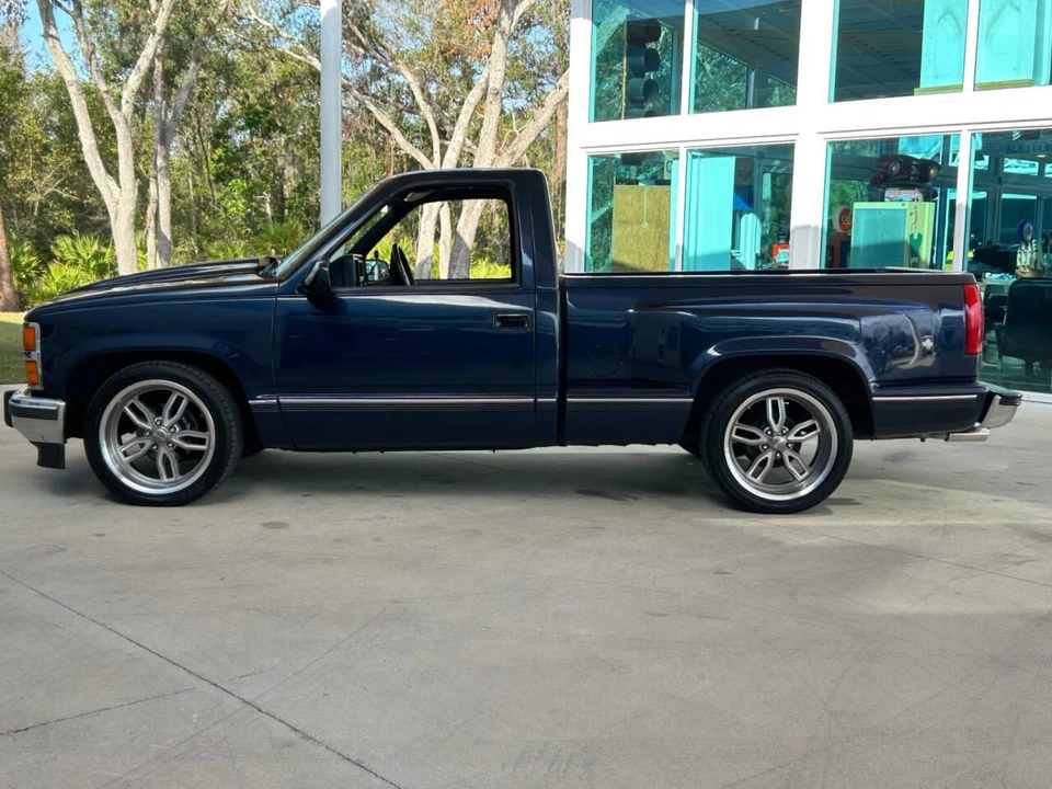 1992 GMC Sierra 1st Gen - Image 9 of 31