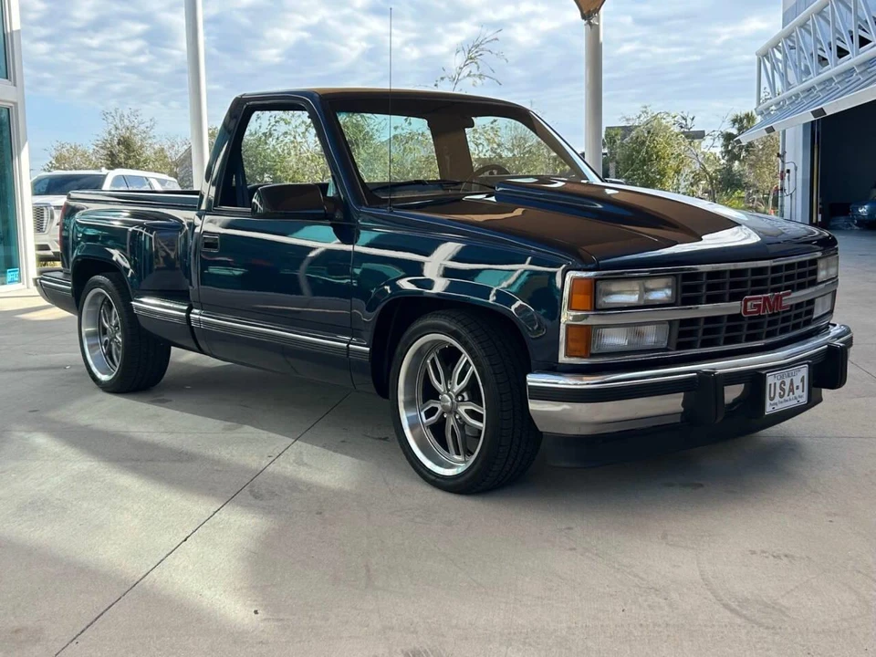 1992 GMC Sierra 1st Gen - Image 3 of 31