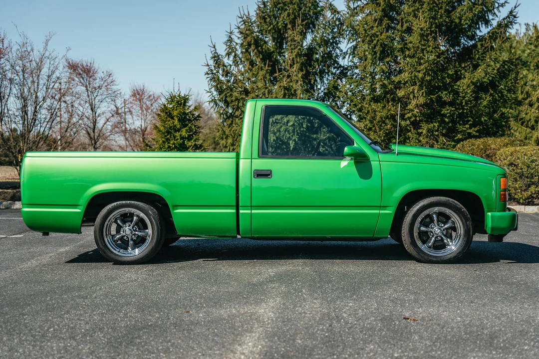 1992 GMC Sierra 1st Gen - Image 3 of 31